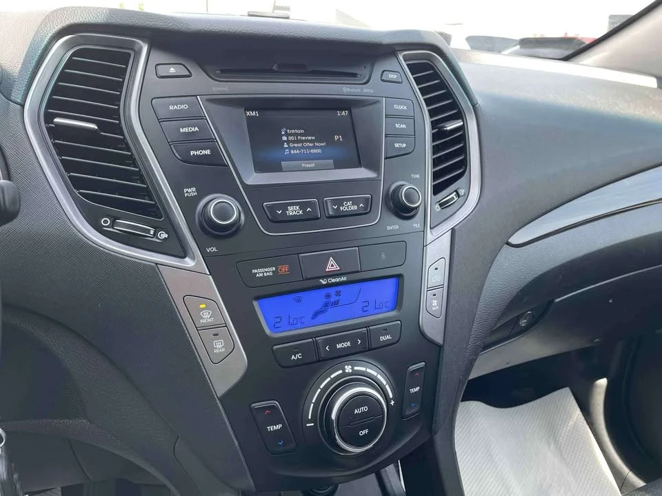 2014 Hyundai Santa Fe - Image 10 of 19