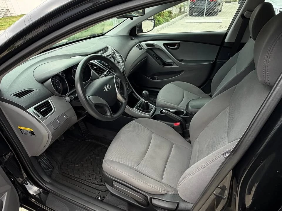 2014 Hyundai Elantra - Image 8 of 18