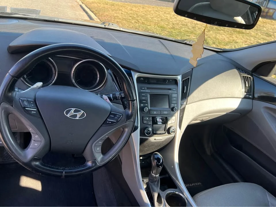 2014 Hyundai Sonata - Image 7 of 8