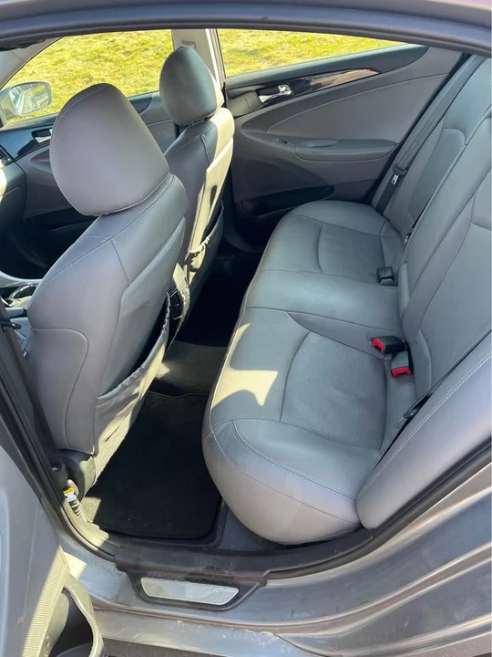 2014 Hyundai Sonata - Image 6 of 8