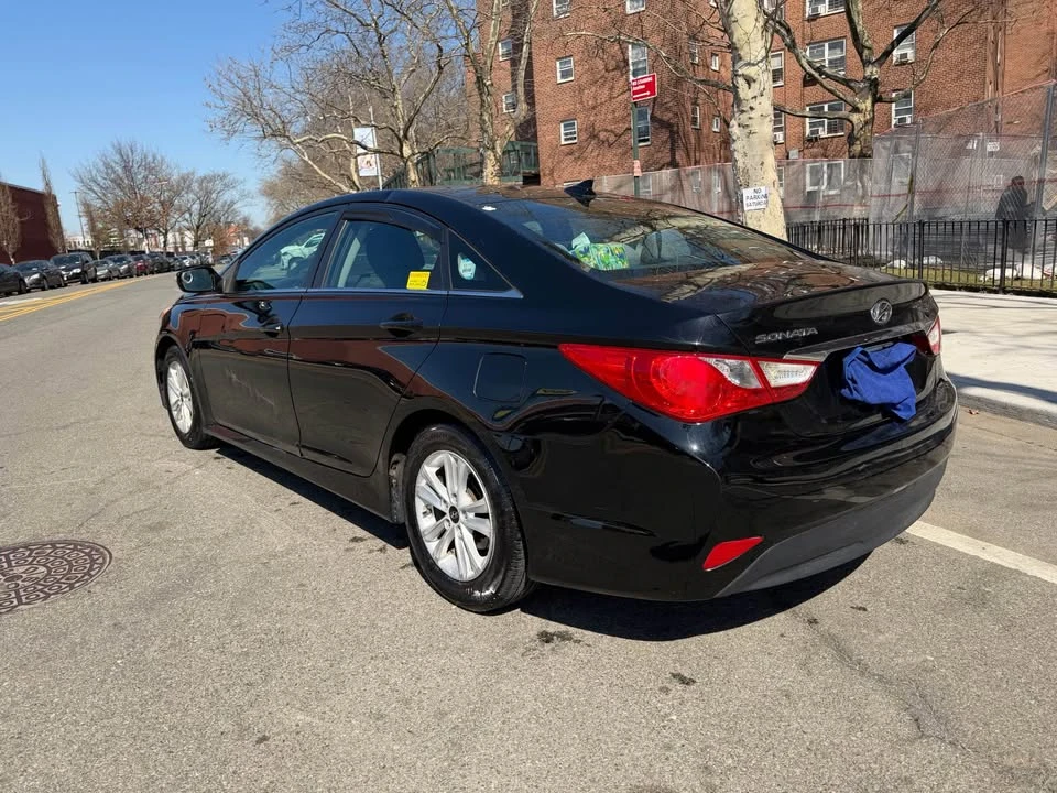 2014 Hyundai Sonata - Image 4 of 8