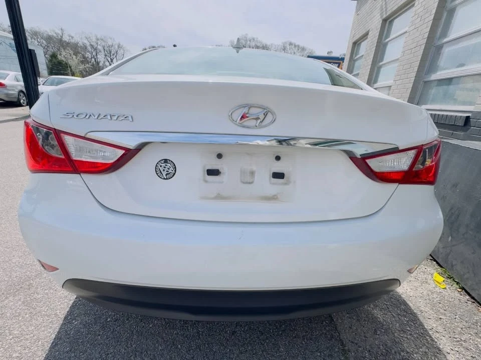 2014 Hyundai Sonata - Image 6 of 20
