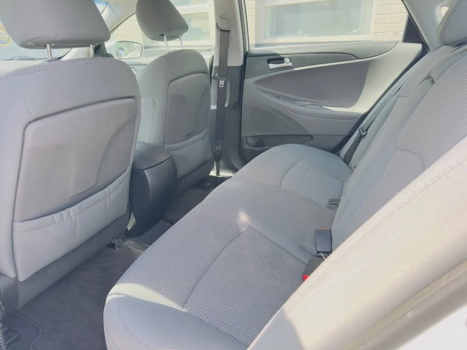 2014 Hyundai Sonata - Image 10 of 20