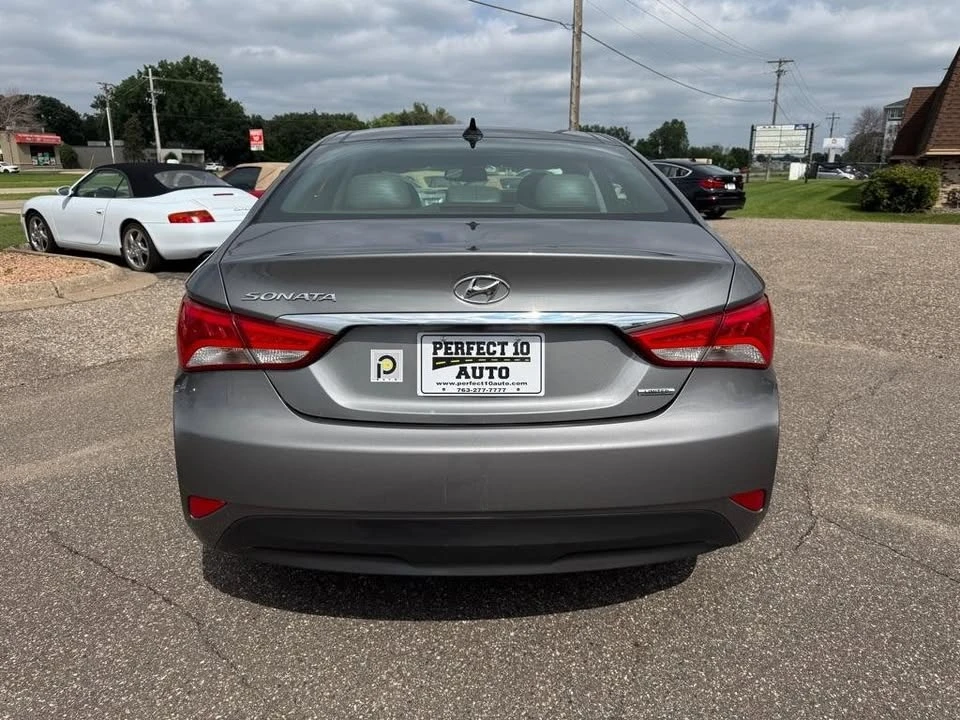 2014 Hyundai Sonata - Image 5 of 10