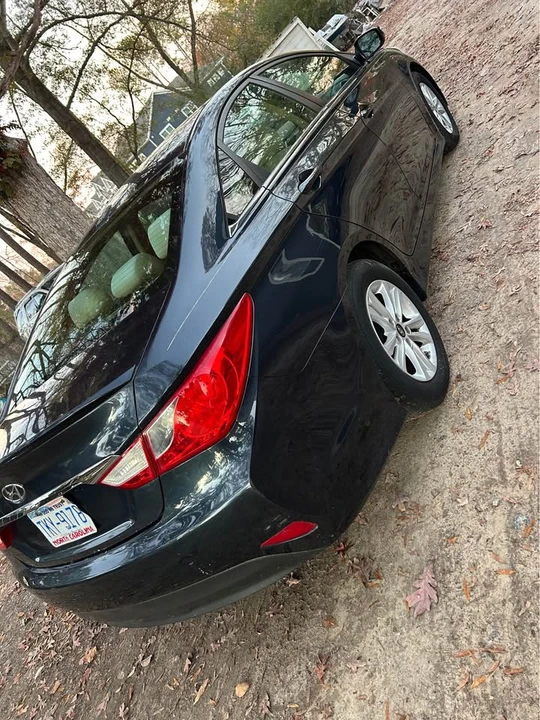2014 Hyundai Sonata - Image 5 of 9