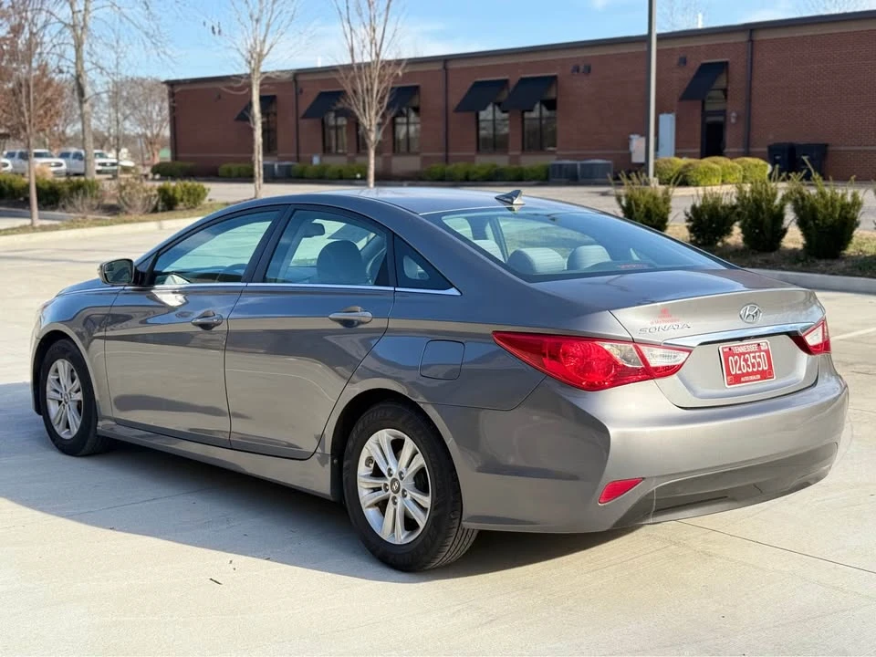 2014 Hyundai Sonata - Image 4 of 13
