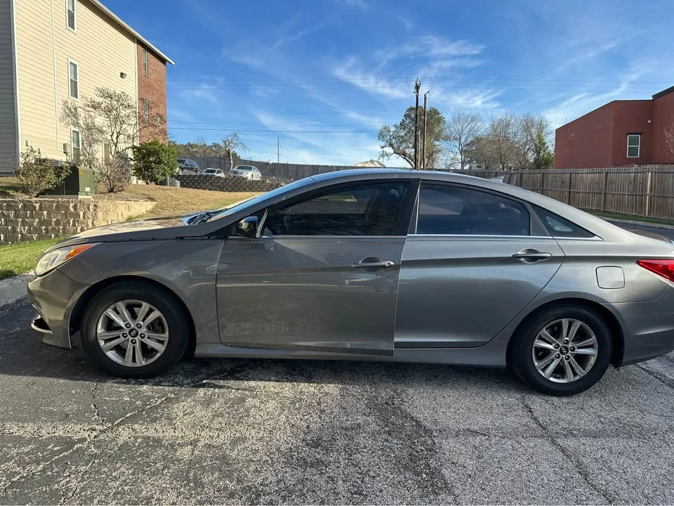 2014 Hyundai Sonata - Image 3 of 7