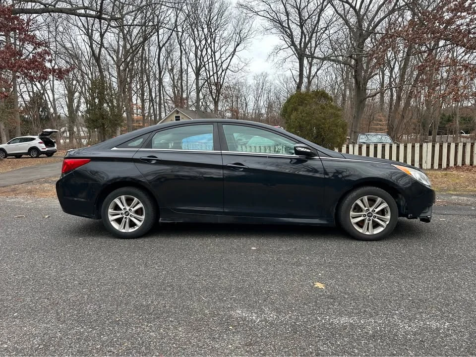 2014 Hyundai Sonata - Image 5 of 8