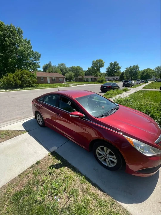 2014 Hyundai Sonata - Image 3 of 15