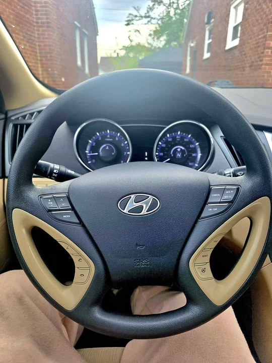 2014 Hyundai Sonata - Image 13 of 15