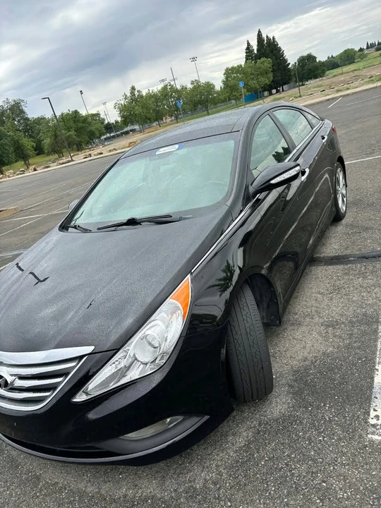 2014 Hyundai Sonata - Image 10 of 13
