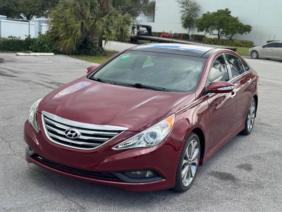 2014 Hyundai Sonata - Image 2 of 11