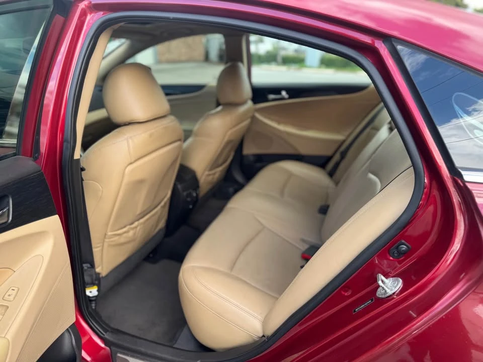 2014 Hyundai Sonata - Image 9 of 11