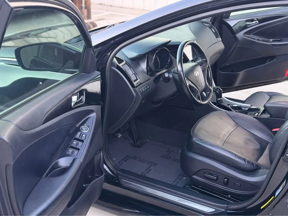 2014 Hyundai Sonata - Image 9 of 18