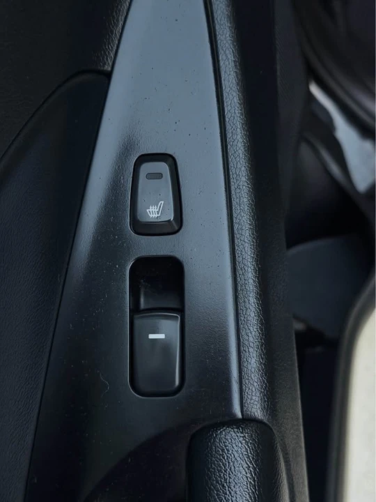 2014 Hyundai Sonata - Image 16 of 18