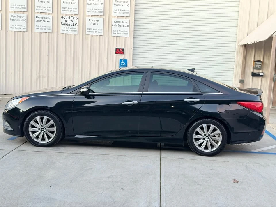 2014 Hyundai Sonata - Image 8 of 18