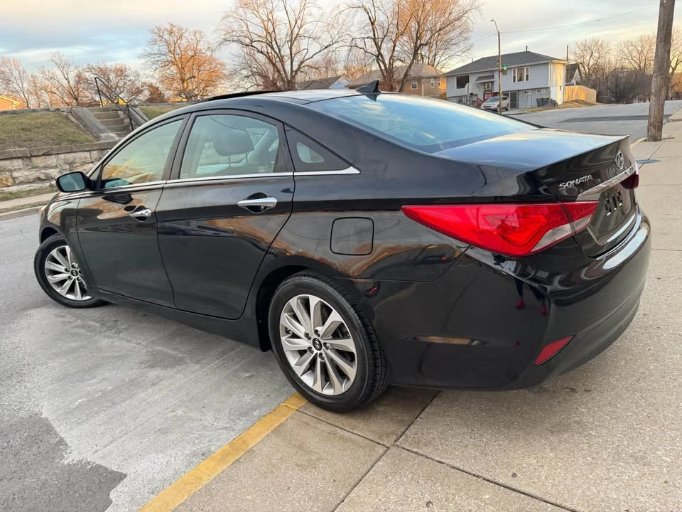 2014 Hyundai Sonata - Image 3 of 17