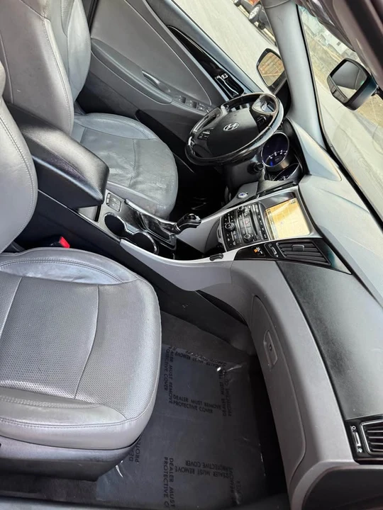 2014 Hyundai Sonata - Image 10 of 17