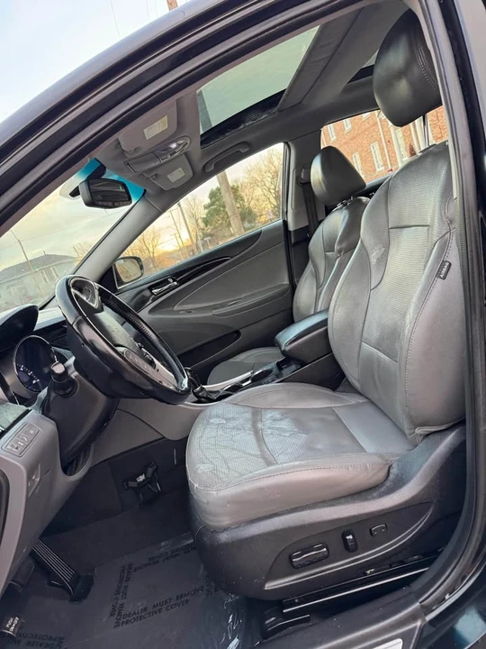 2014 Hyundai Sonata - Image 14 of 17