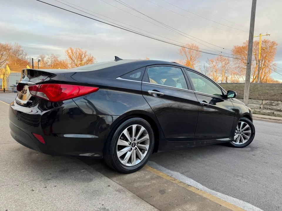 2014 Hyundai Sonata - Image 6 of 17