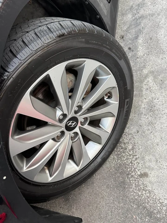 2014 Hyundai Sonata - Image 15 of 17