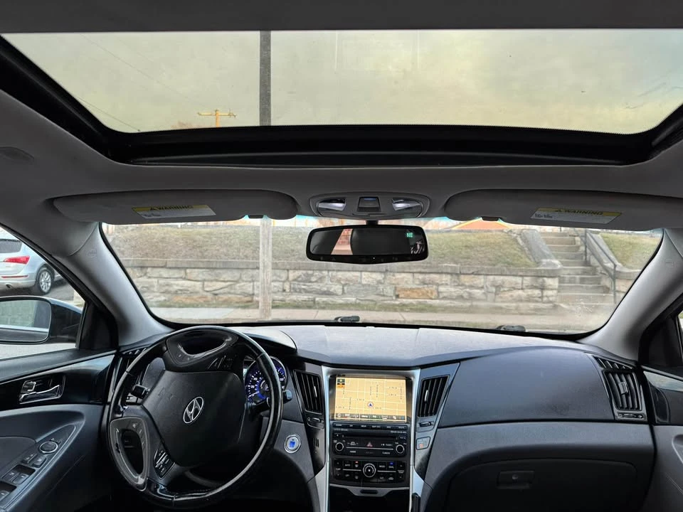 2014 Hyundai Sonata - Image 11 of 17