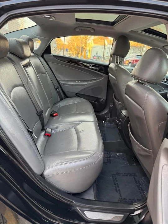 2014 Hyundai Sonata - Image 9 of 17