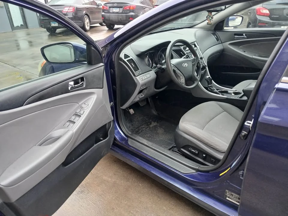 2014 Hyundai Sonata - Image 5 of 7