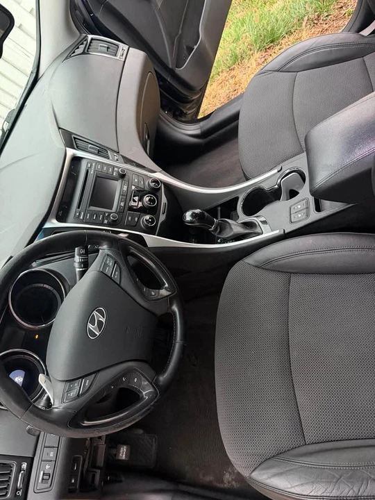 2014 Hyundai Sonata - Image 8 of 9