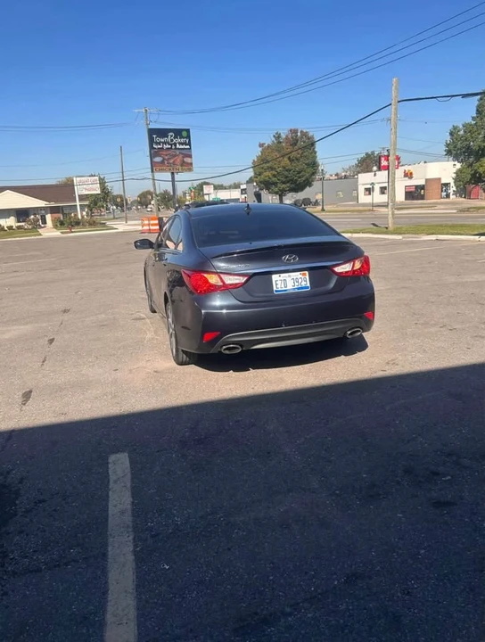 2014 Hyundai Sonata - Image 5 of 7