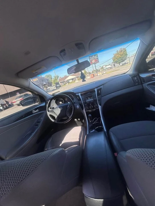 2014 Hyundai Sonata - Image 6 of 7