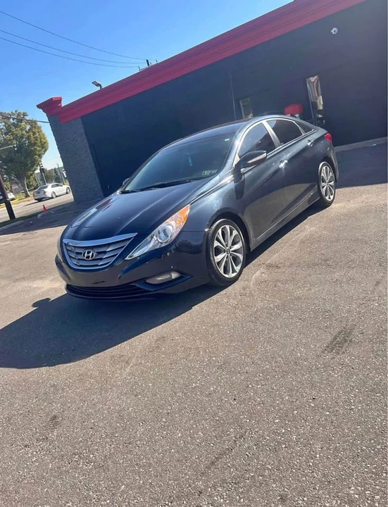 2014 Hyundai Sonata - Image 2 of 7