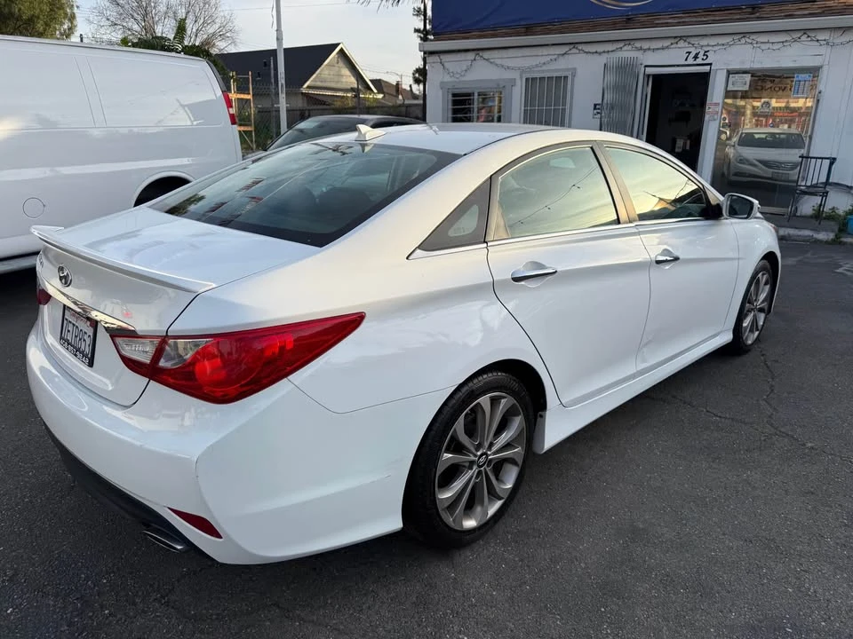 2014 Hyundai Sonata - Image 10 of 20