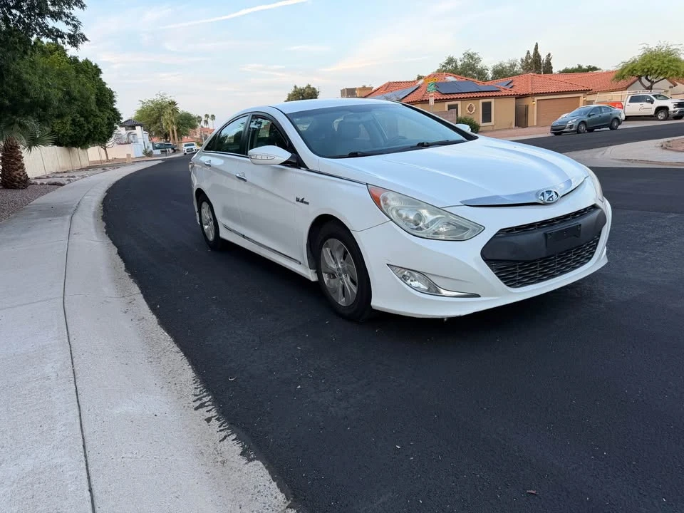 2014 Hyundai Sonata - Image 3 of 11