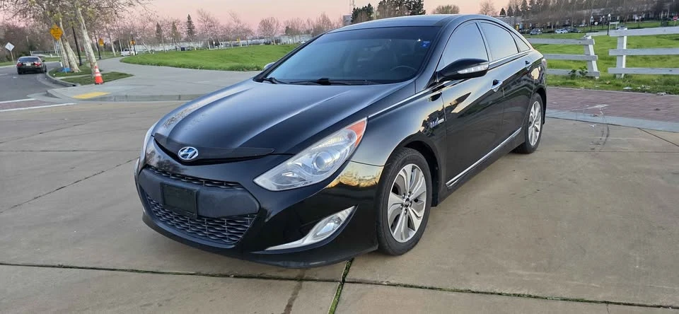 2014 Hyundai Sonata - Image 3 of 18
