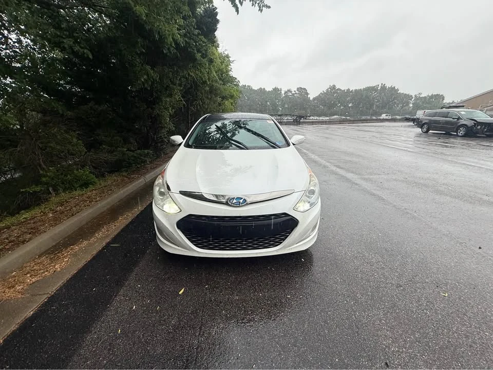 2014 Hyundai Sonata - Image 3 of 11