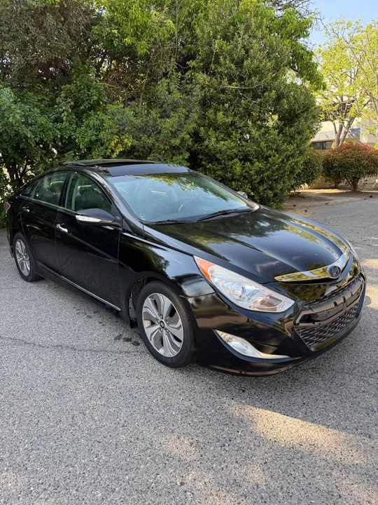 2014 Hyundai Sonata - Image 2 of 9