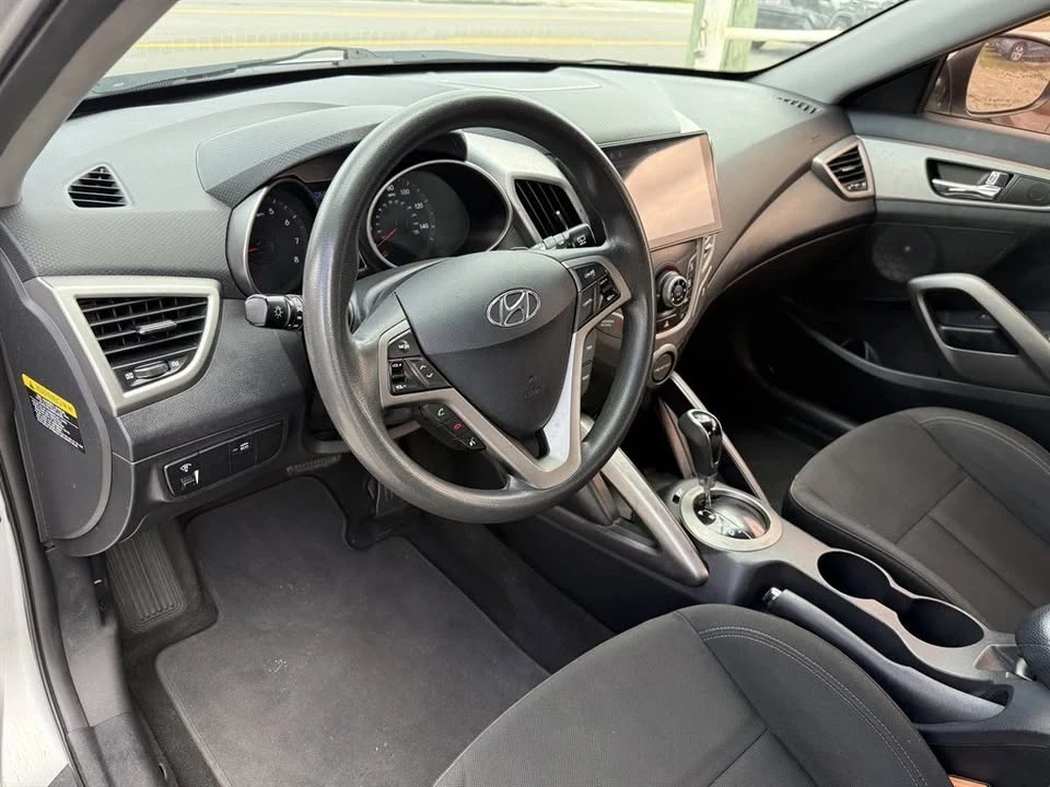 2014 Hyundai Veloster - Image 7 of 15
