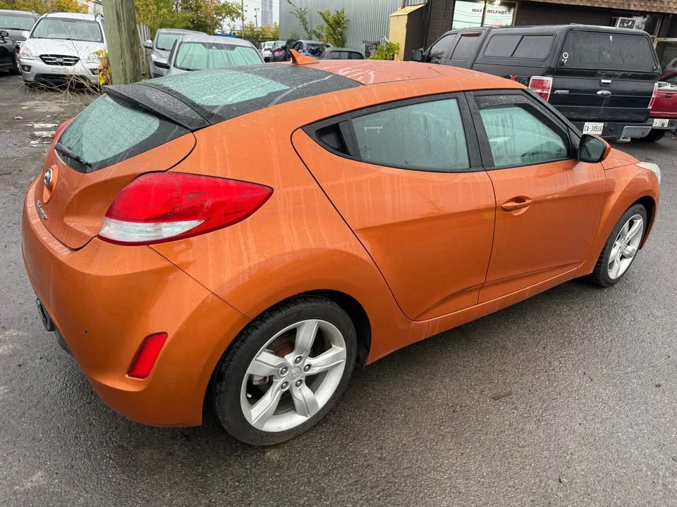 2014 Hyundai Veloster - Image 5 of 10