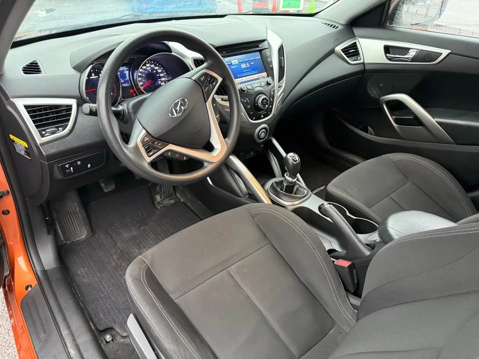 2014 Hyundai Veloster - Image 8 of 10