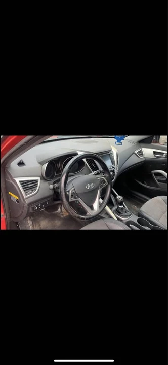 2014 Hyundai Veloster - Image 9 of 11