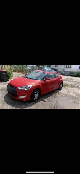 2014 Hyundai Veloster - Image 2 of 11