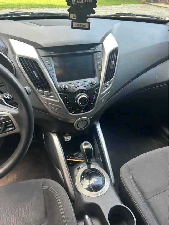 2014 Hyundai Veloster - Image 5 of 6