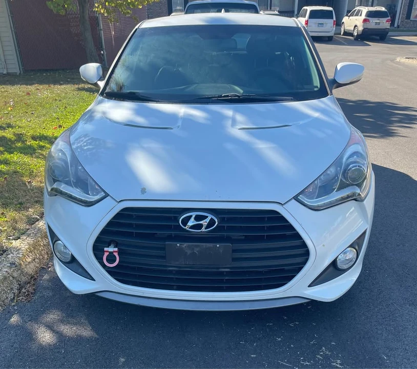 2014 Hyundai Veloster - Image 2 of 9