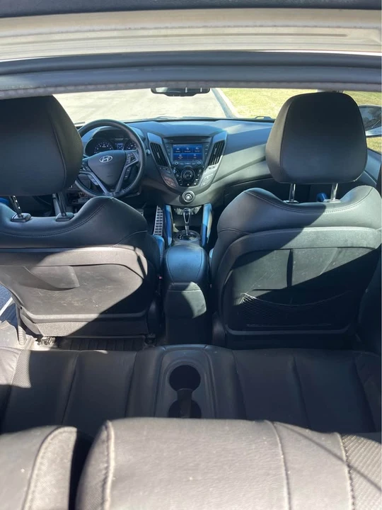 2014 Hyundai Veloster - Image 5 of 9