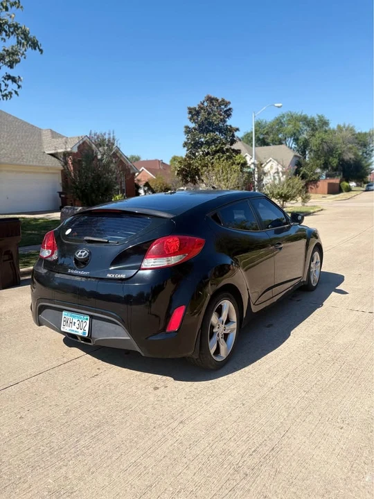 2014 Hyundai Veloster - Image 3 of 11