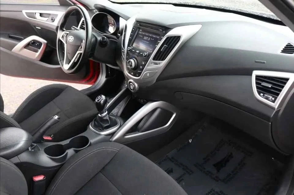 2014 Hyundai Veloster - Image 6 of 7