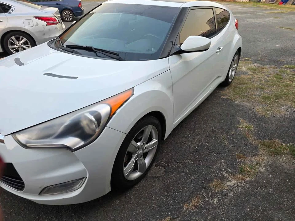 2014 Hyundai Veloster - Image 5 of 19