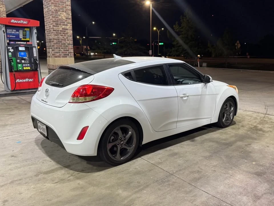 2014 Hyundai Veloster - Image 6 of 13