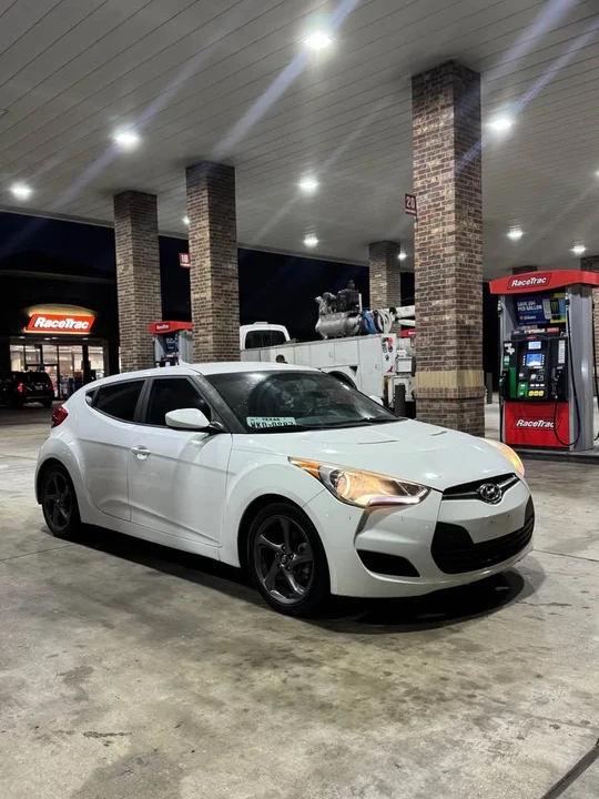 2014 Hyundai Veloster - Image 3 of 13